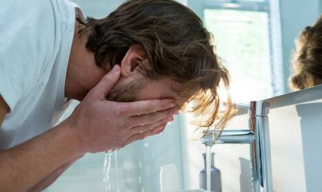 Processus d'eau - une partie essentielle d'un mode de vie sain